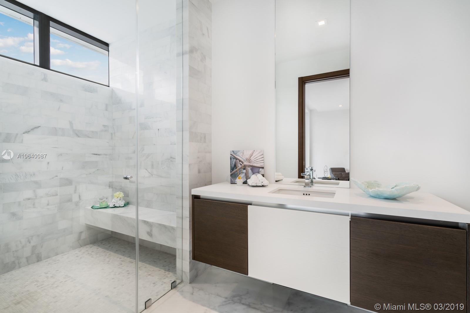 PINECREST - Residential