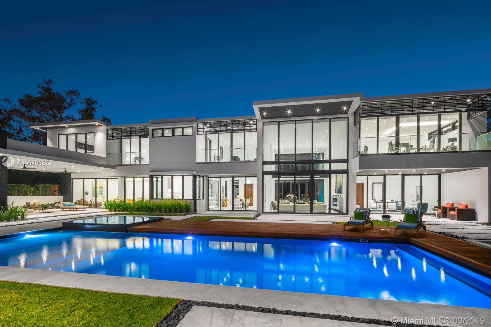 PINECREST - Residential