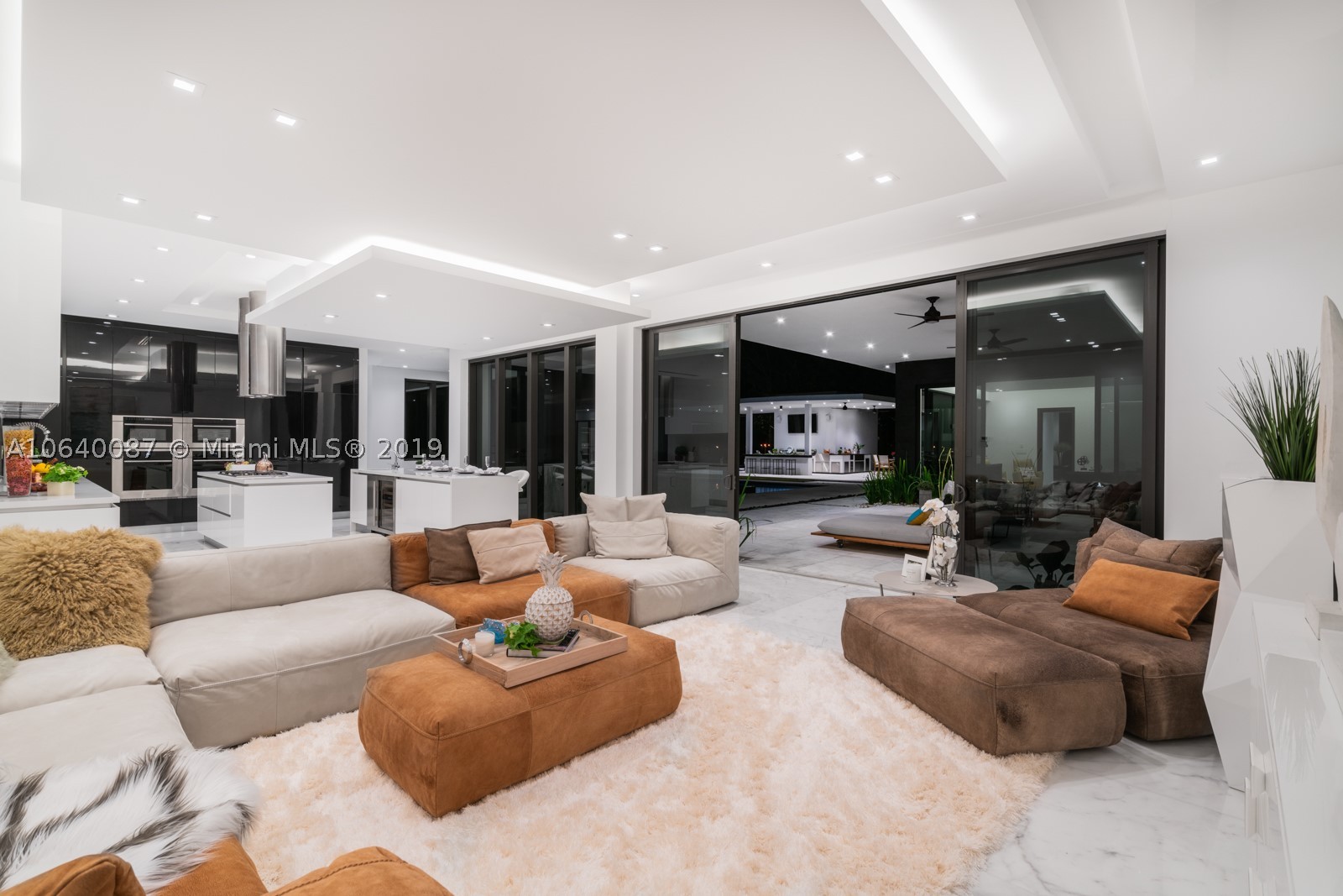 PINECREST - Residential