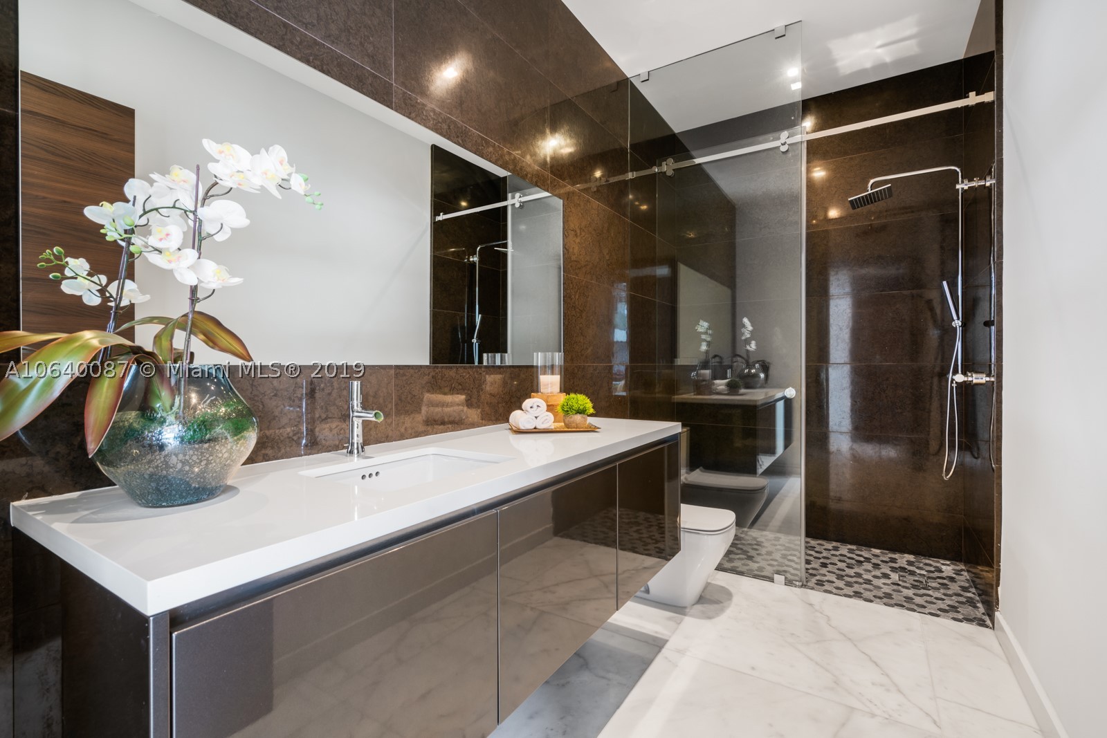 PINECREST - Residential