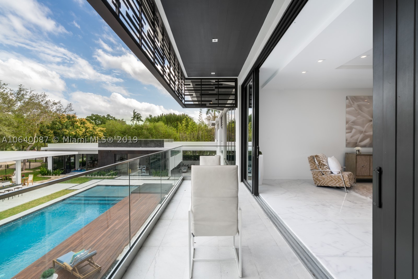 PINECREST - Residential