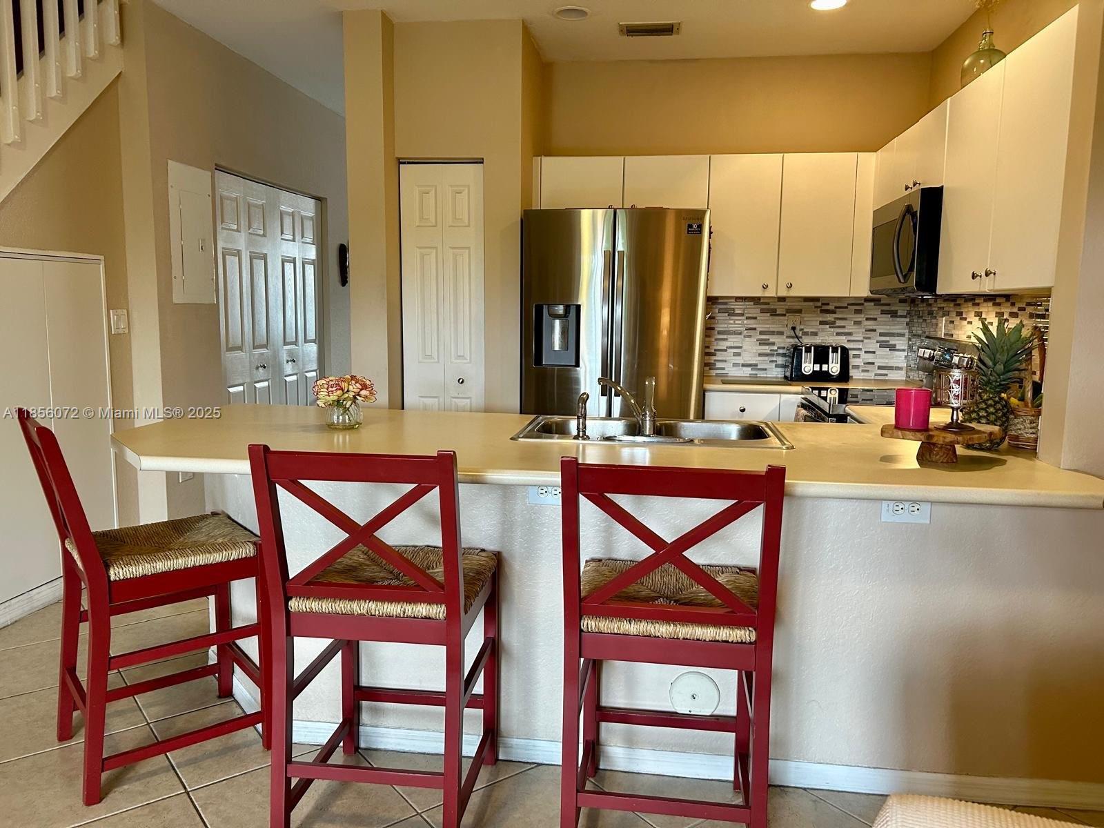 LAS BRISAS AT DORAL CONDO - Residential Lease