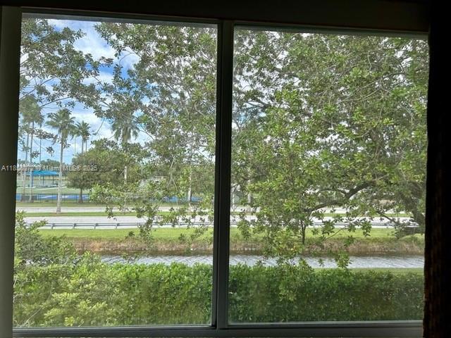 LAS BRISAS AT DORAL CONDO - Residential Lease
