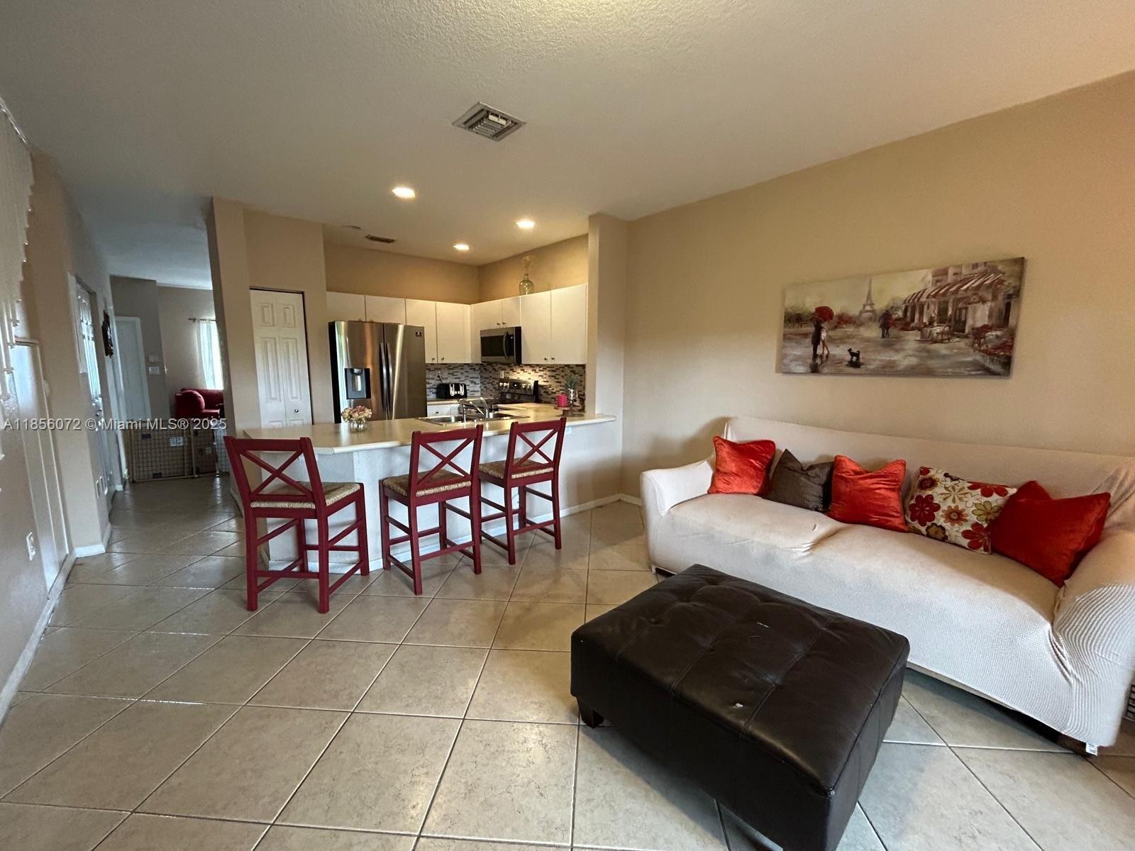 LAS BRISAS AT DORAL CONDO - Residential Lease