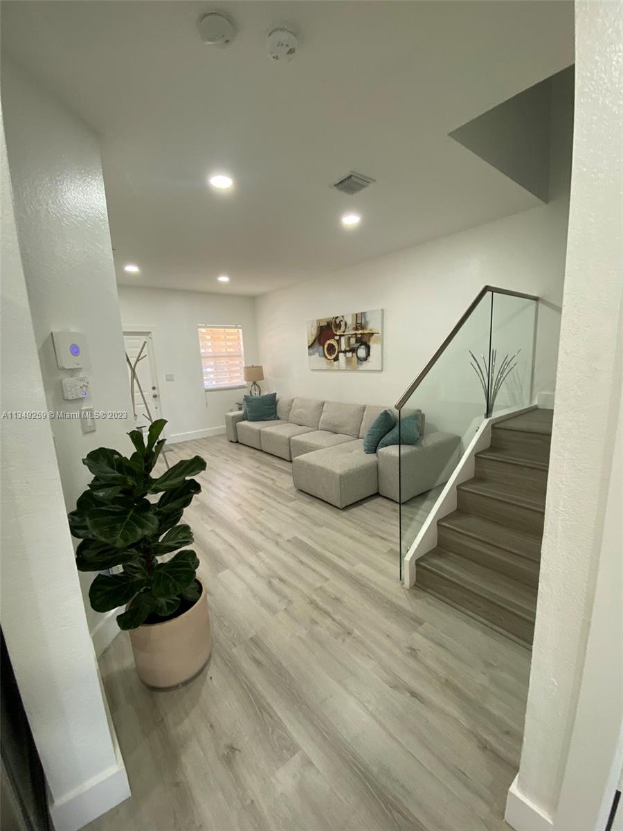 BAYWINDS OF IBIZA - Residential
