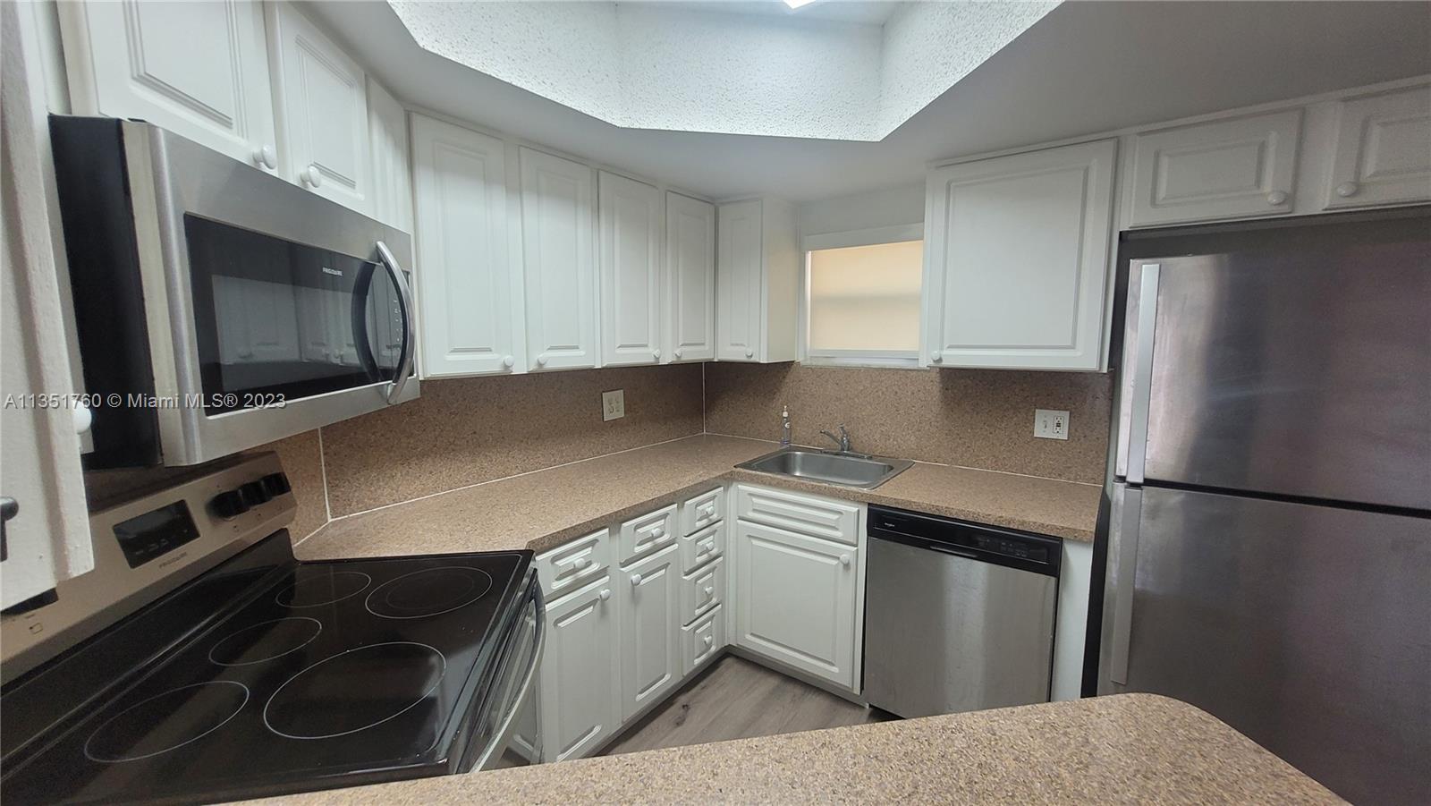 LAS VISTAS AT DORAL CONDO - Residential Lease