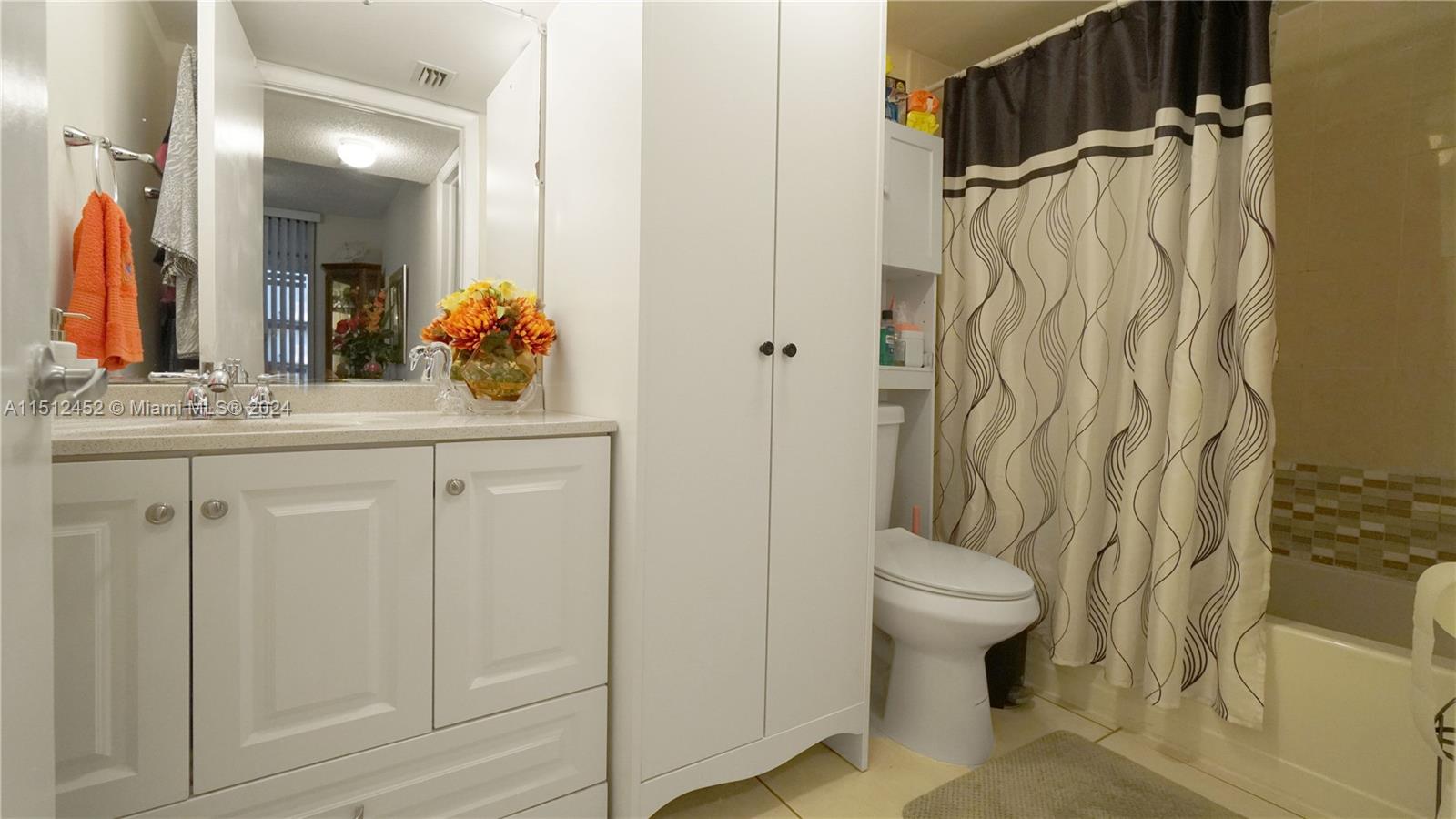 VERABELLA FALLS CONDO - Residential