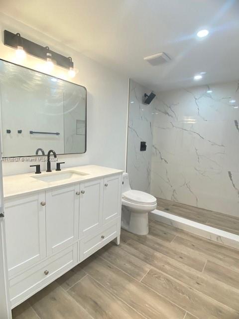 SUMMERTREE VILG CALIF CL - Residential Lease