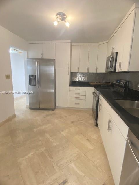 SUMMERTREE VILG CALIF CL - Residential Lease
