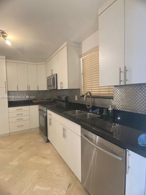 SUMMERTREE VILG CALIF CL - Residential Lease