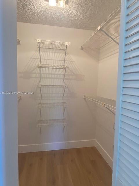SUMMERTREE VILG CALIF CL - Residential Lease