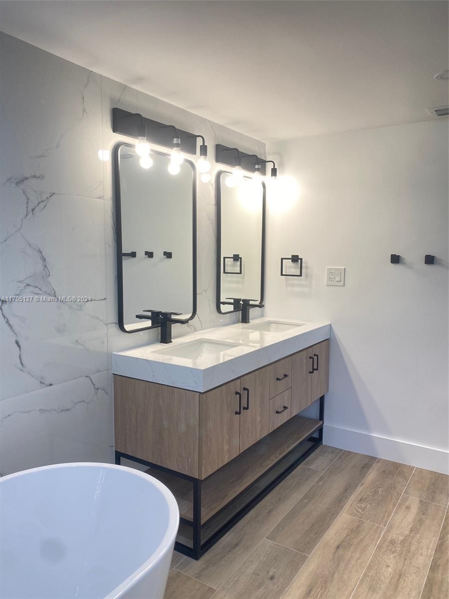 SUMMERTREE VILG CALIF CL - Residential Lease