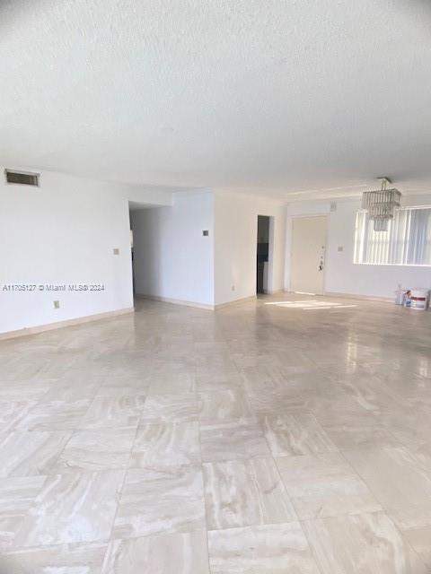SUMMERTREE VILG CALIF CL - Residential Lease