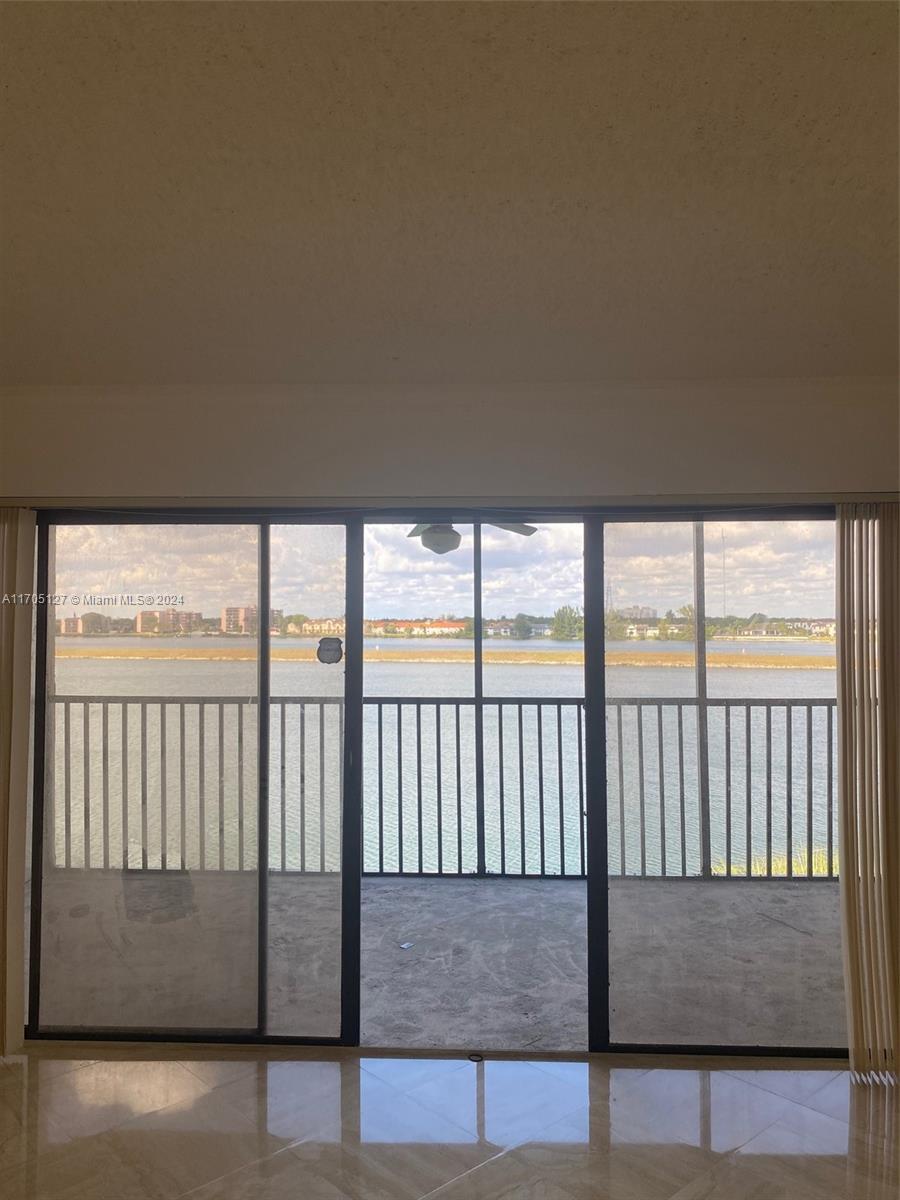 SUMMERTREE VILG CALIF CL - Residential Lease