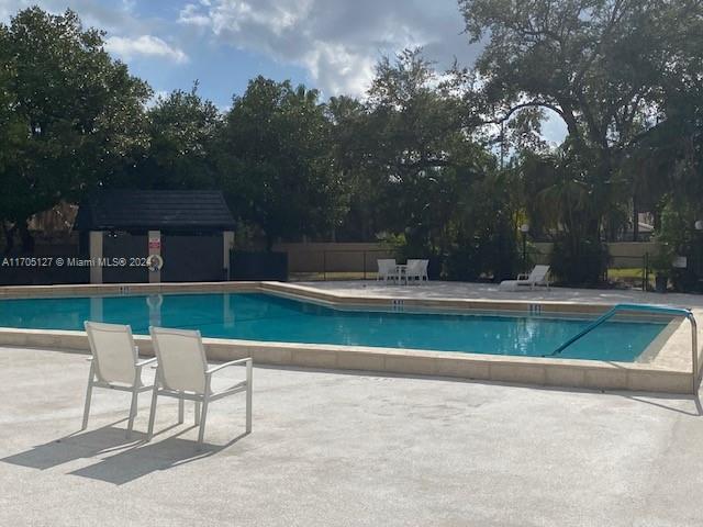 SUMMERTREE VILG CALIF CL - Residential Lease