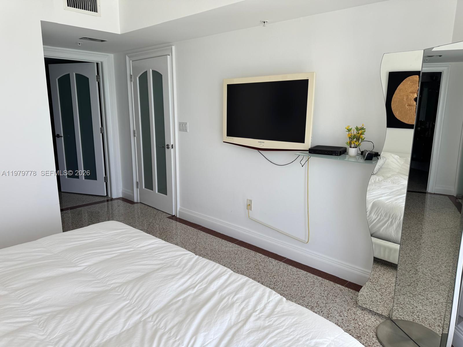 LA PERLA CONDO - Residential