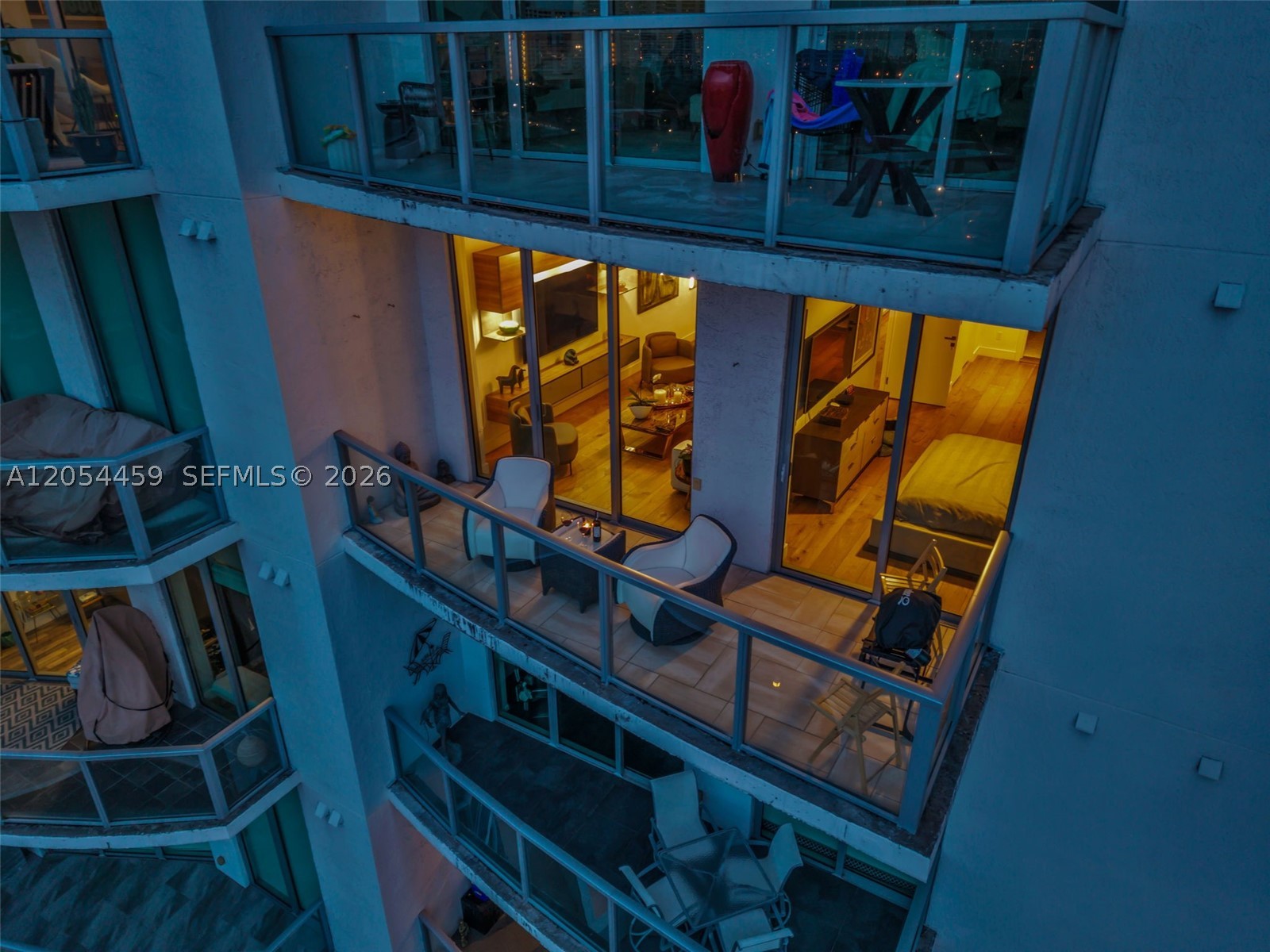 UPTOWN MARINA LOFTS CONDO - Residential