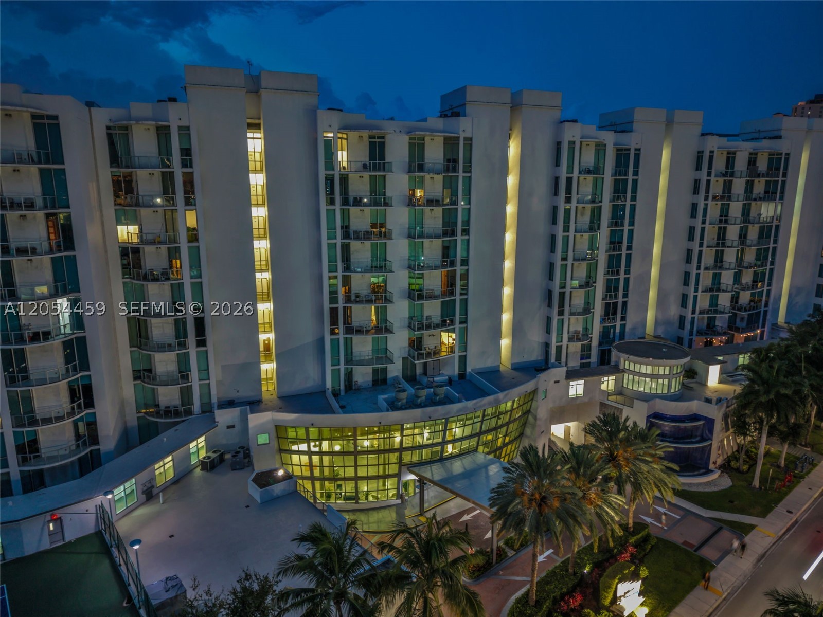 UPTOWN MARINA LOFTS CONDO - Residential