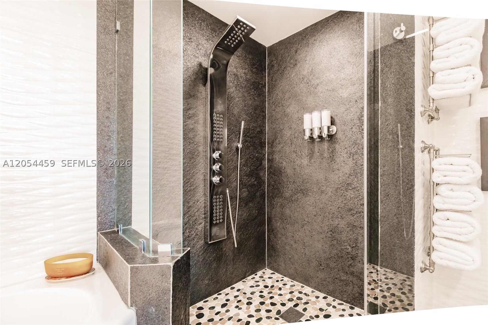 UPTOWN MARINA LOFTS CONDO - Residential