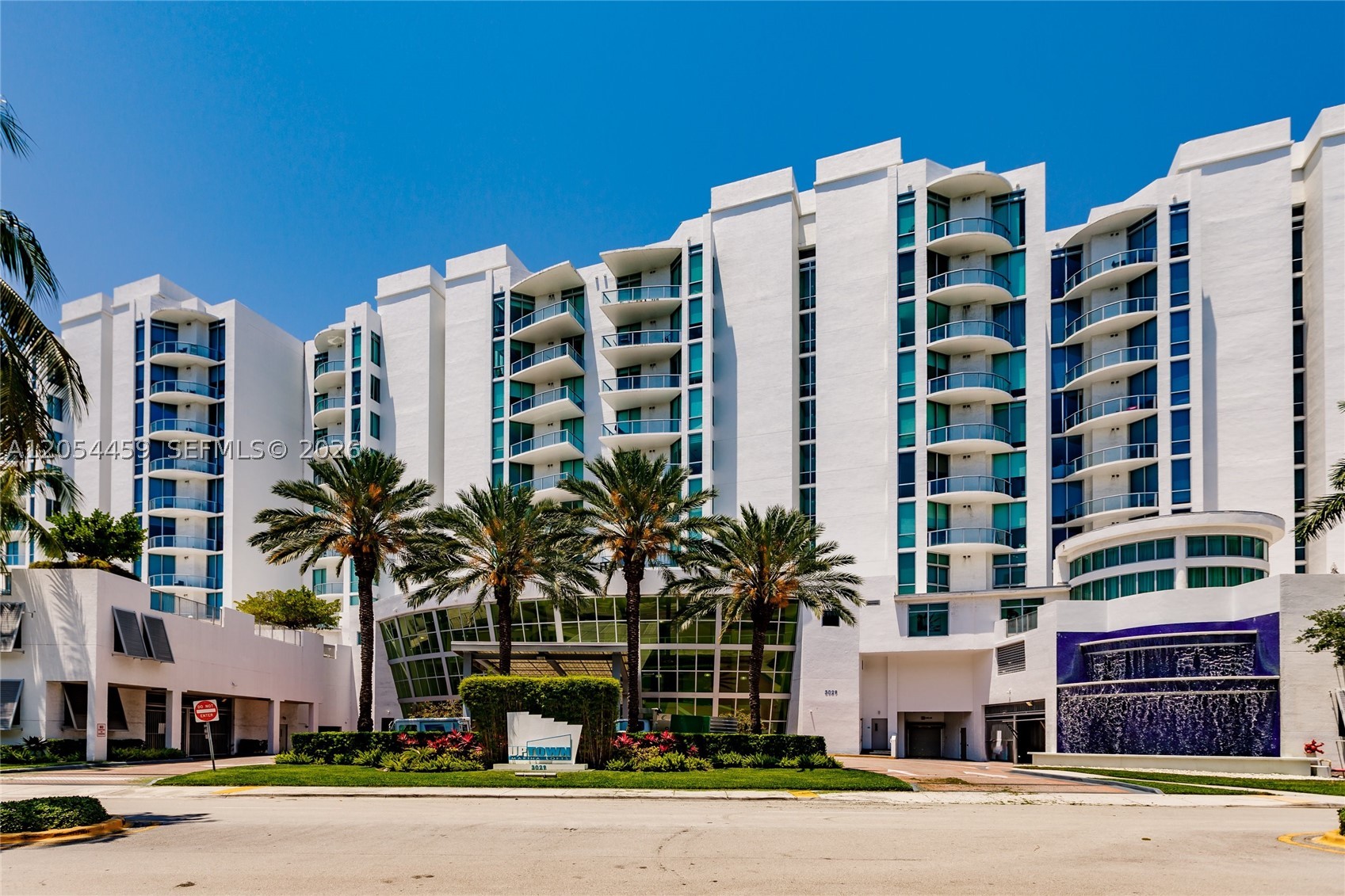 UPTOWN MARINA LOFTS CONDO - Residential