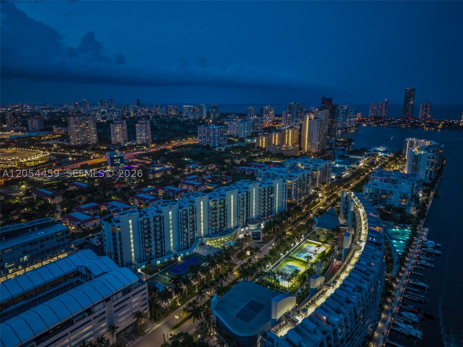UPTOWN MARINA LOFTS CONDO - Residential