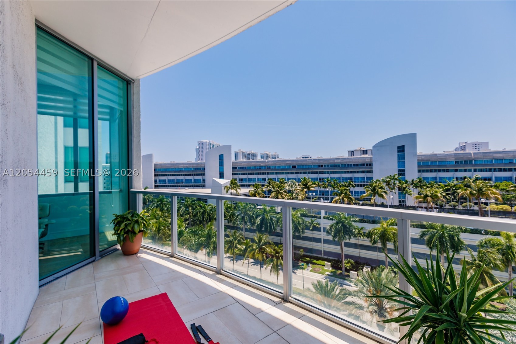 UPTOWN MARINA LOFTS CONDO - Residential