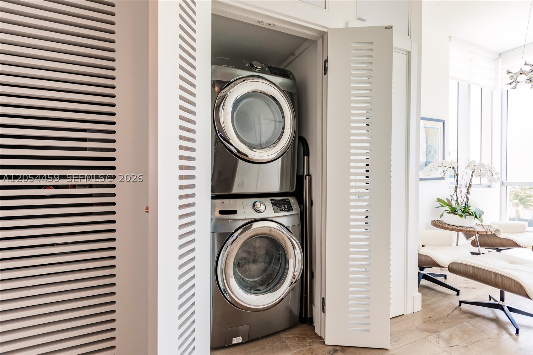 UPTOWN MARINA LOFTS CONDO - Residential