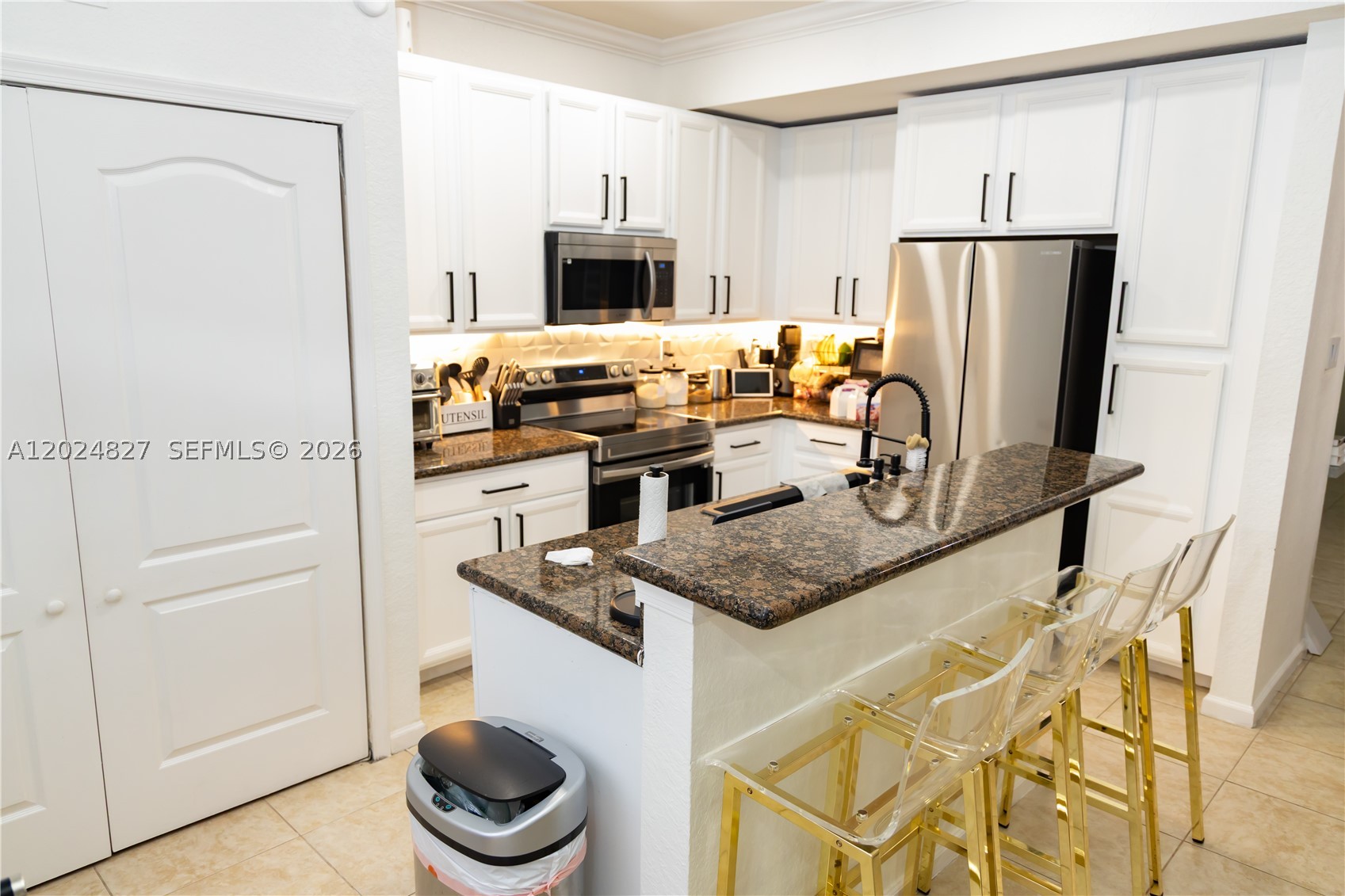 MAJORCA ISLES III CONDO - Residential