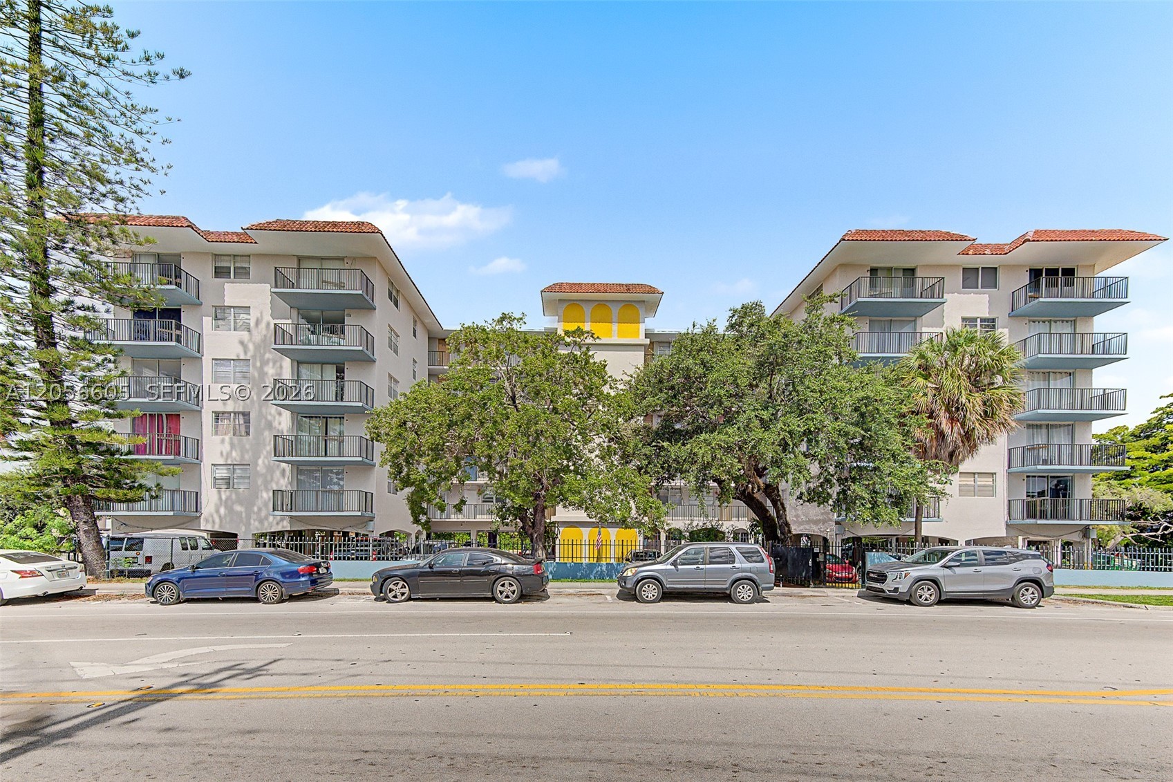 Bright, Updated & Move-In Ready in North Miami! This prime corner-unit condo features 2 bedrooms, 1.5 updated bathrooms, and a modern open-concept kitchen. Flooded with natural light throughout, it’s the ideal choice for first-time buyers or savvy investors. Bonus: The seller is paying the special assessment in full at closing, giving you peace of mind as the building completes its 40-year recertification updates!
Unbeatable central location—just two blocks from Biscayne Blvd and minutes from top shopping, dining, Publix & Whole Foods/groceries, Bal Harbor Shops, FIU North Campus, beaches, and I-95. Don't miss this high-value opportunity—schedule your private showing today!