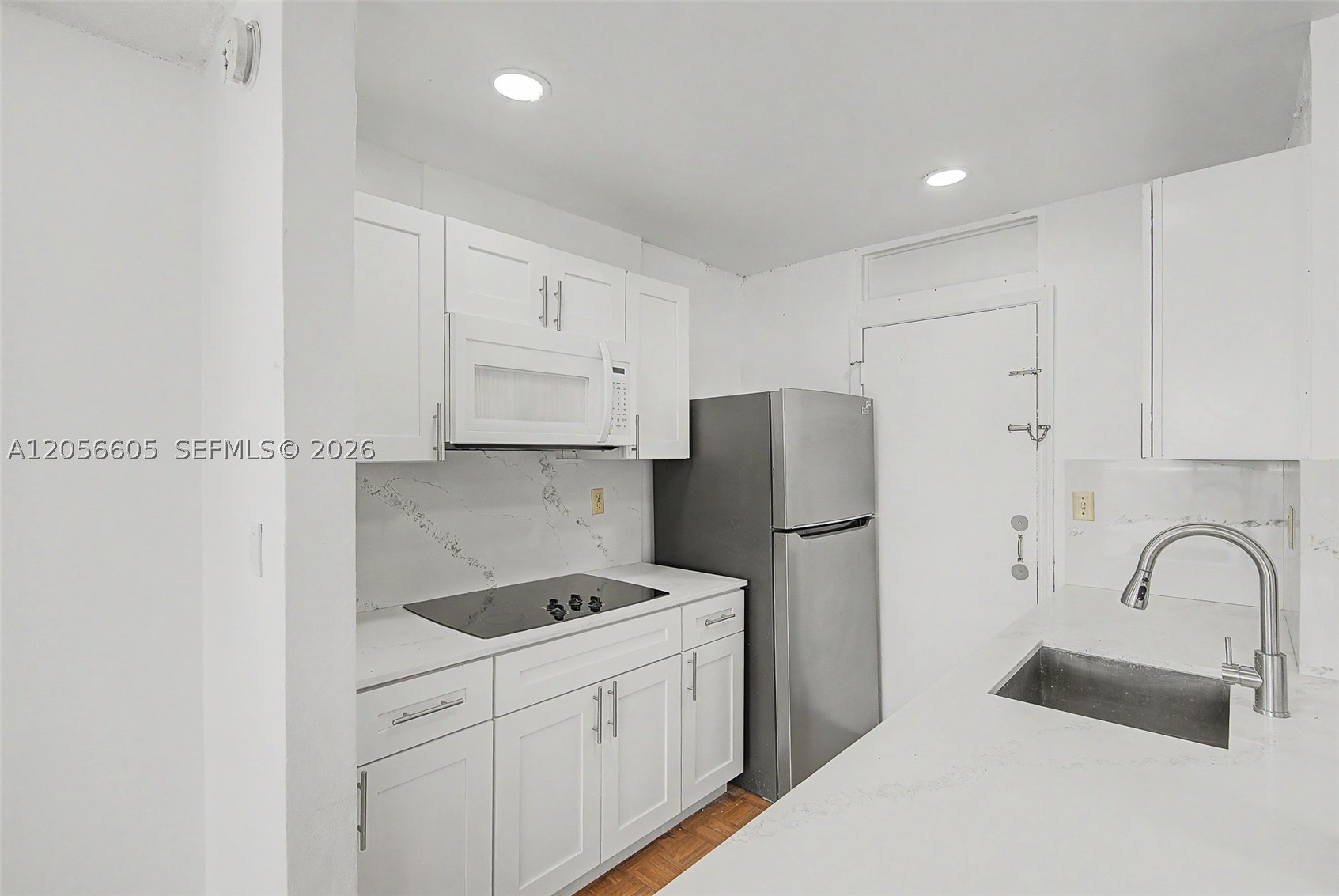 12590 CORONADO TOWERS CON - Residential
