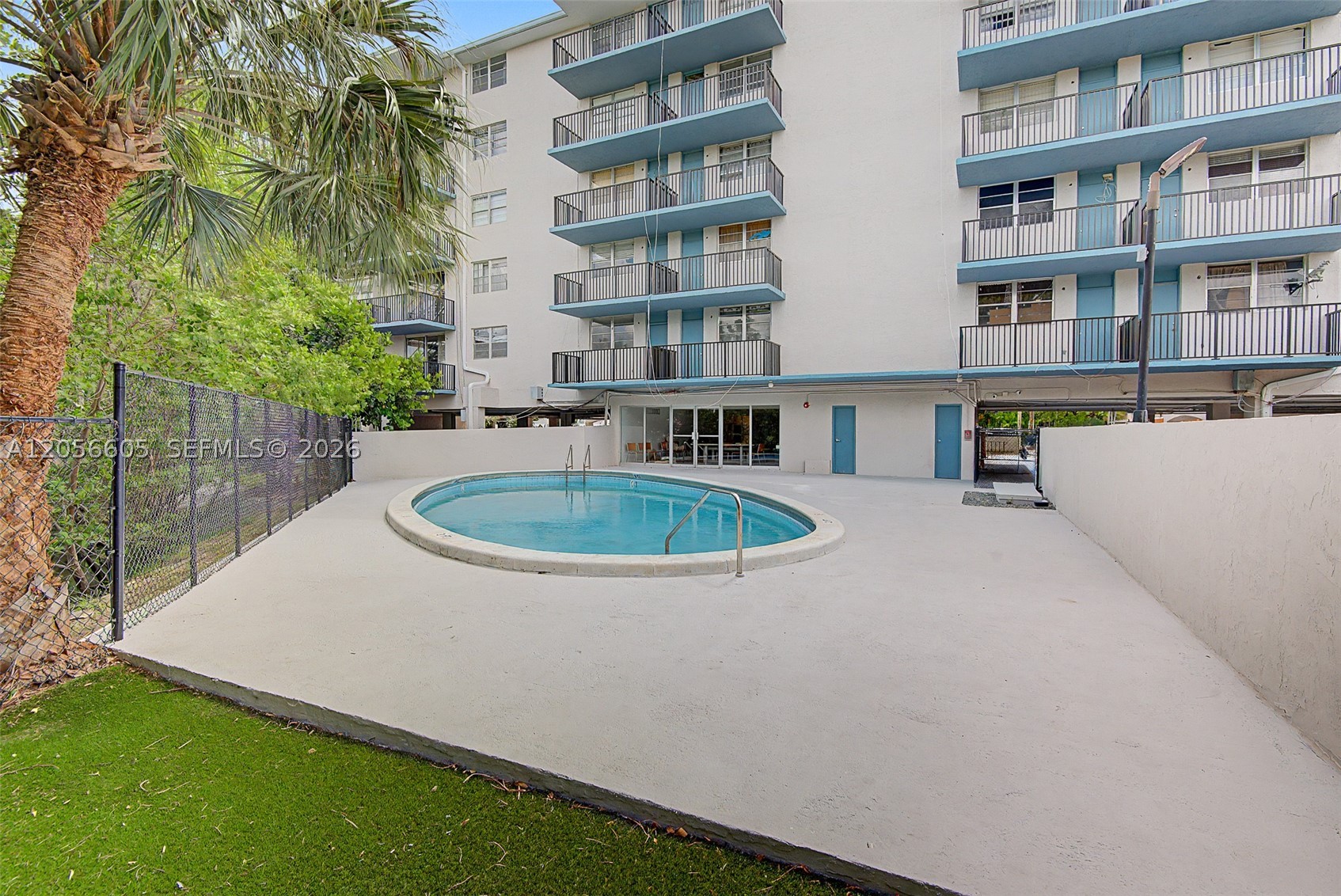 12590 CORONADO TOWERS CON - Residential
