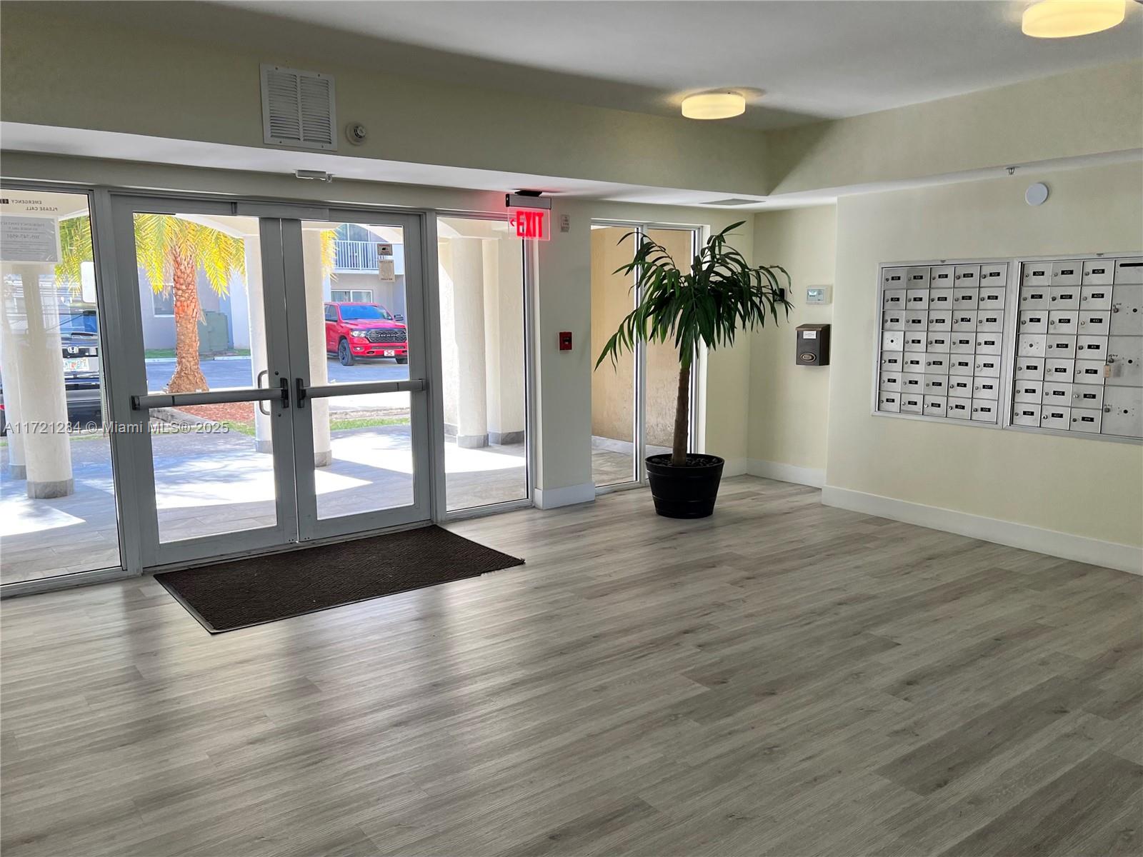 PARADISE POINTE CONDO - Residential Lease