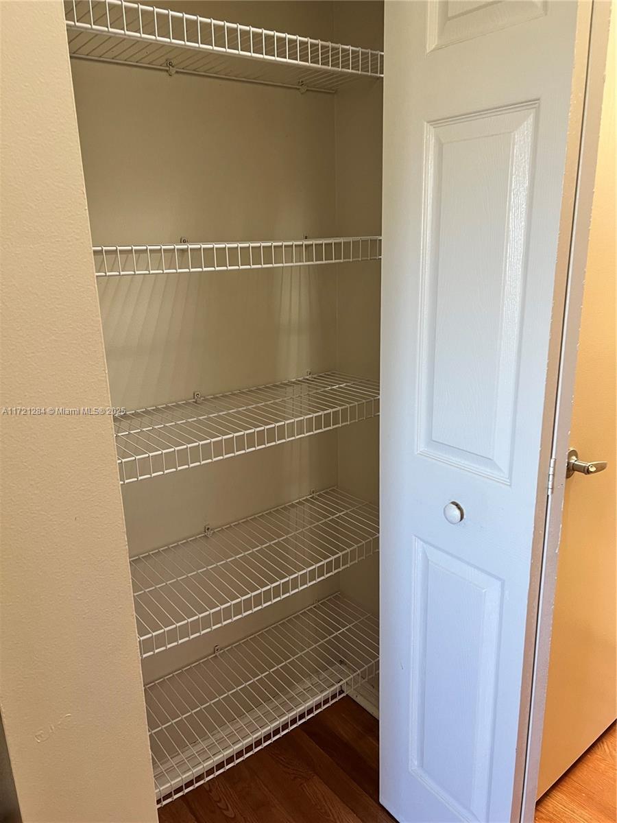 PARADISE POINTE CONDO - Residential Lease