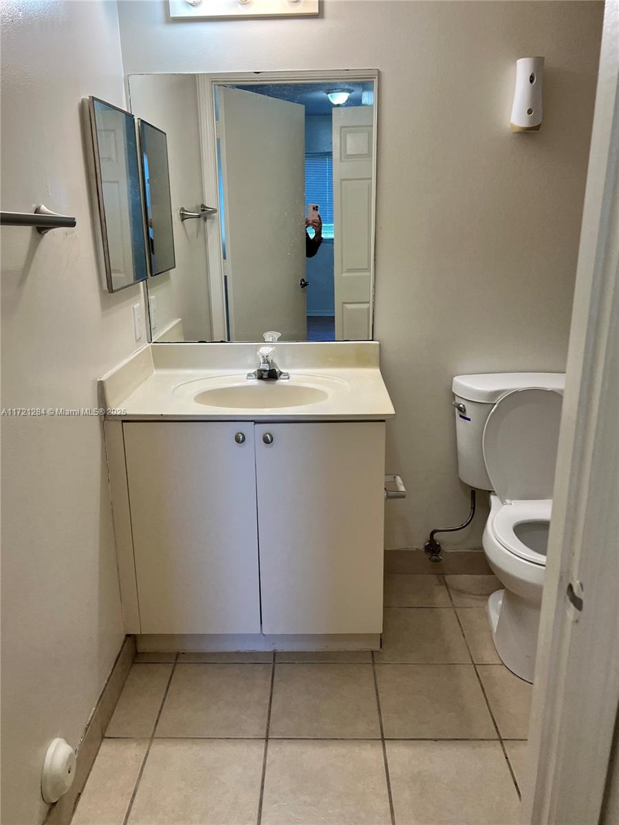 PARADISE POINTE CONDO - Residential Lease