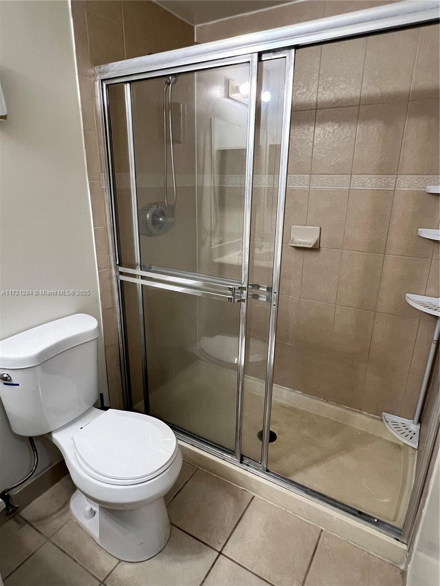 PARADISE POINTE CONDO - Residential Lease