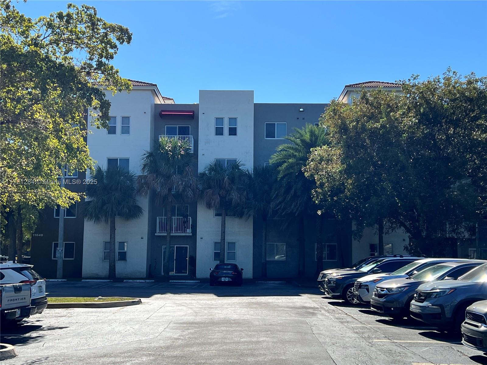 PARADISE POINTE CONDO - Residential Lease