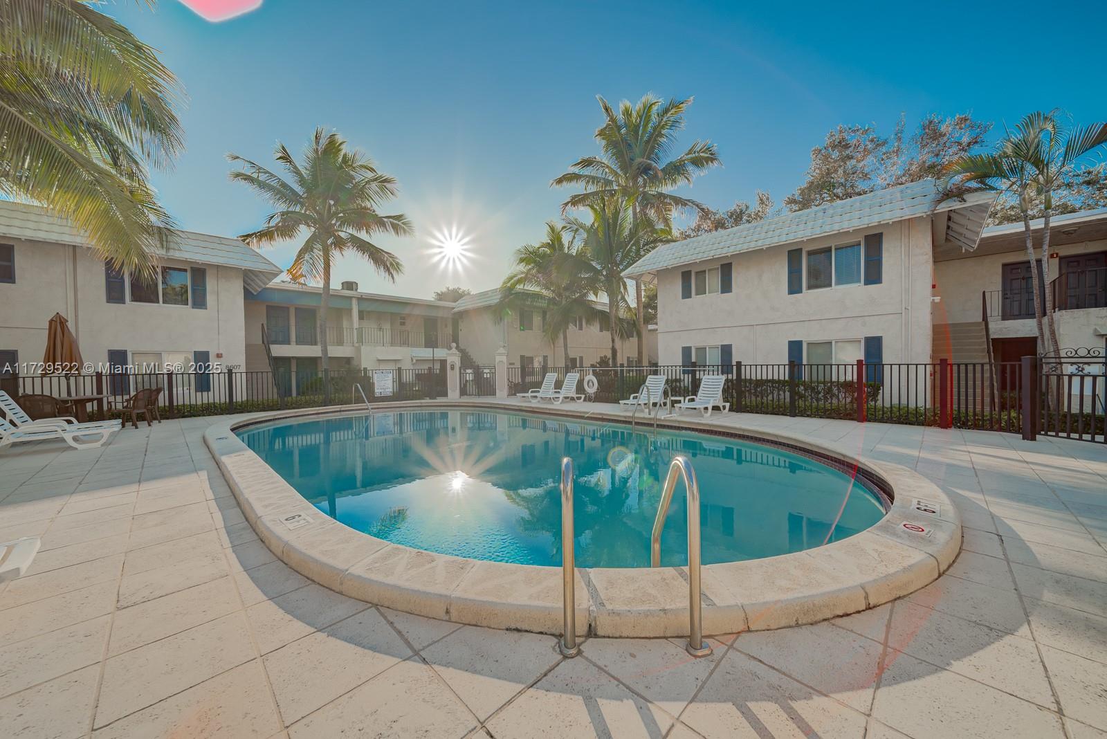 MONTEREY GARDENS OF PINEC - Residential