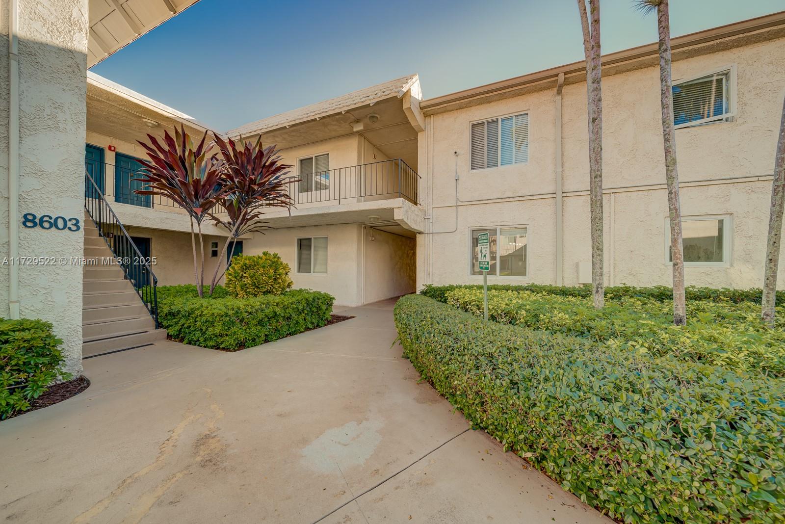 MONTEREY GARDENS OF PINEC - Residential
