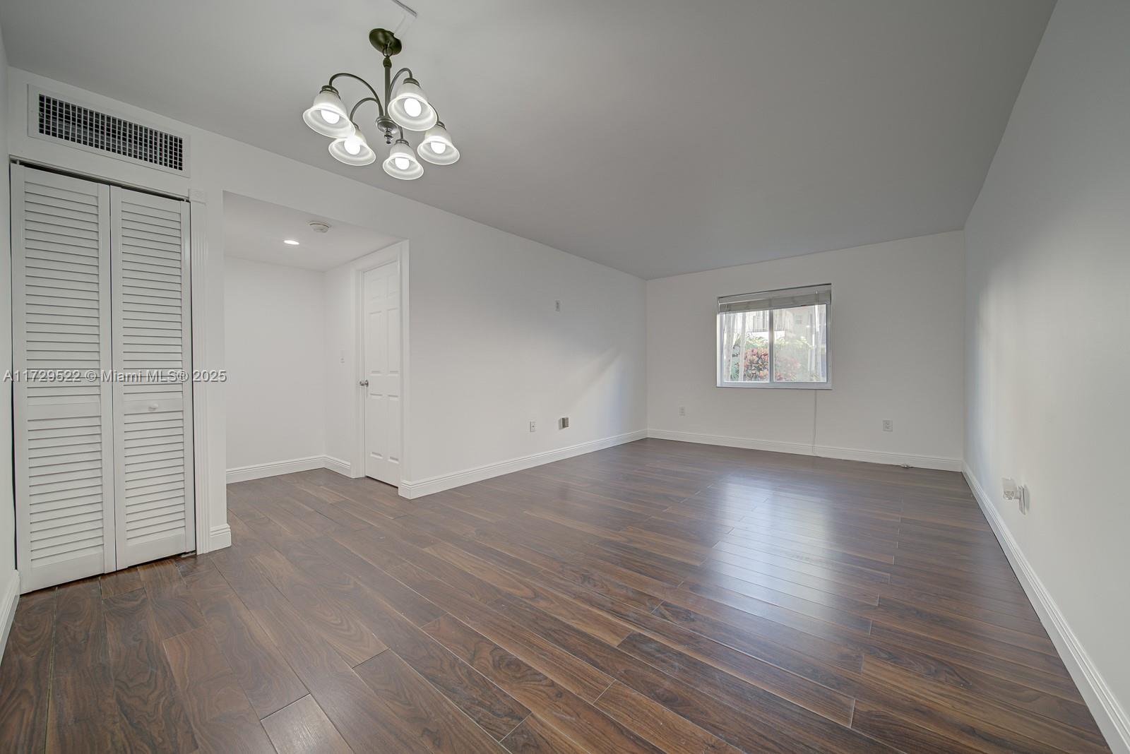 MONTEREY GARDENS OF PINEC - Residential