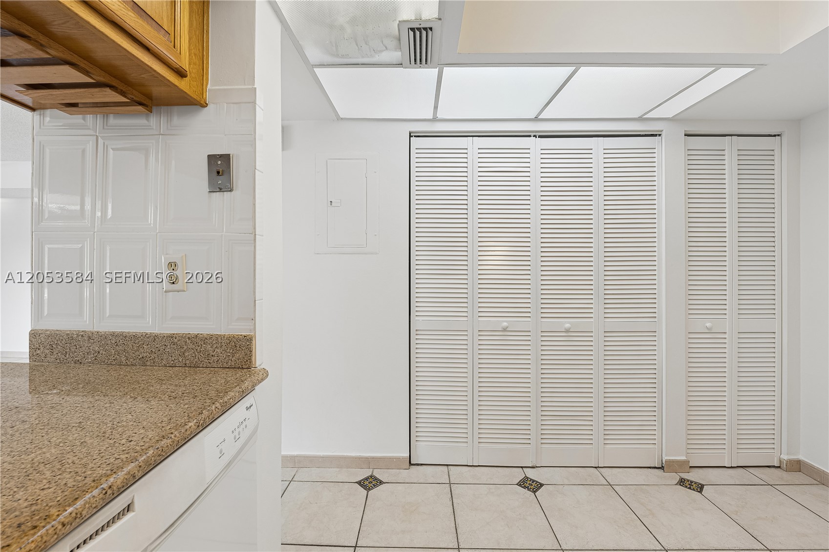 KENLAND BEND NORTH CONDO - Residential