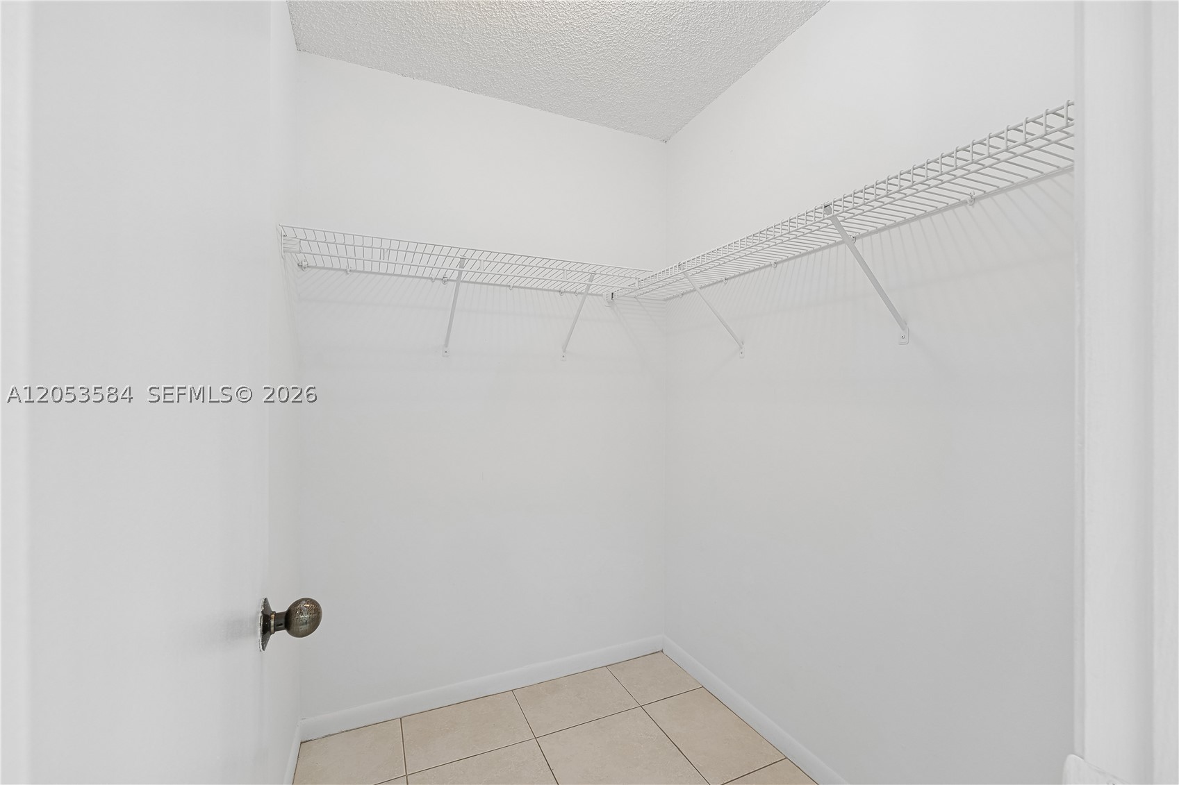 KENLAND BEND NORTH CONDO - Residential