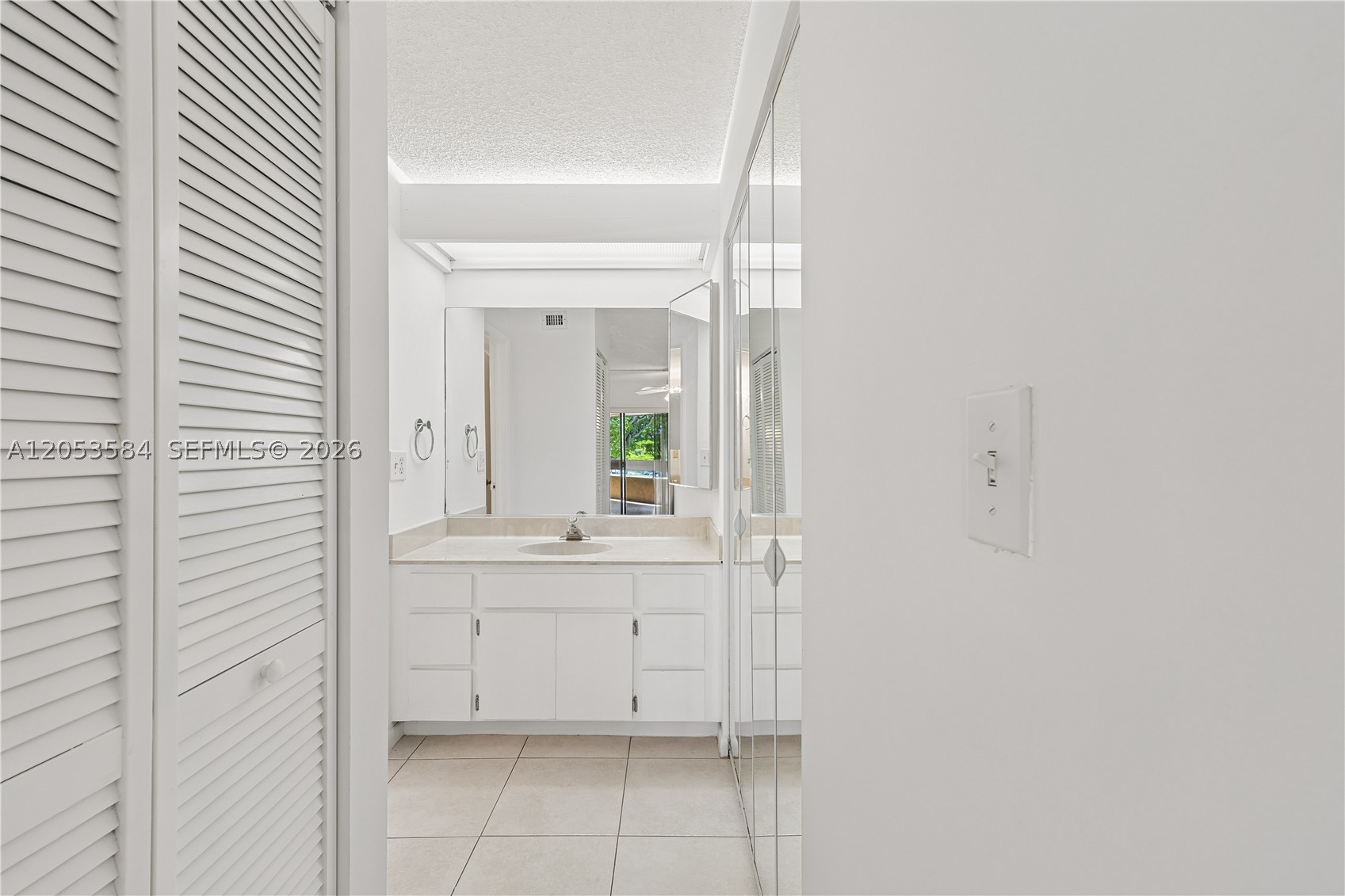 KENLAND BEND NORTH CONDO - Residential
