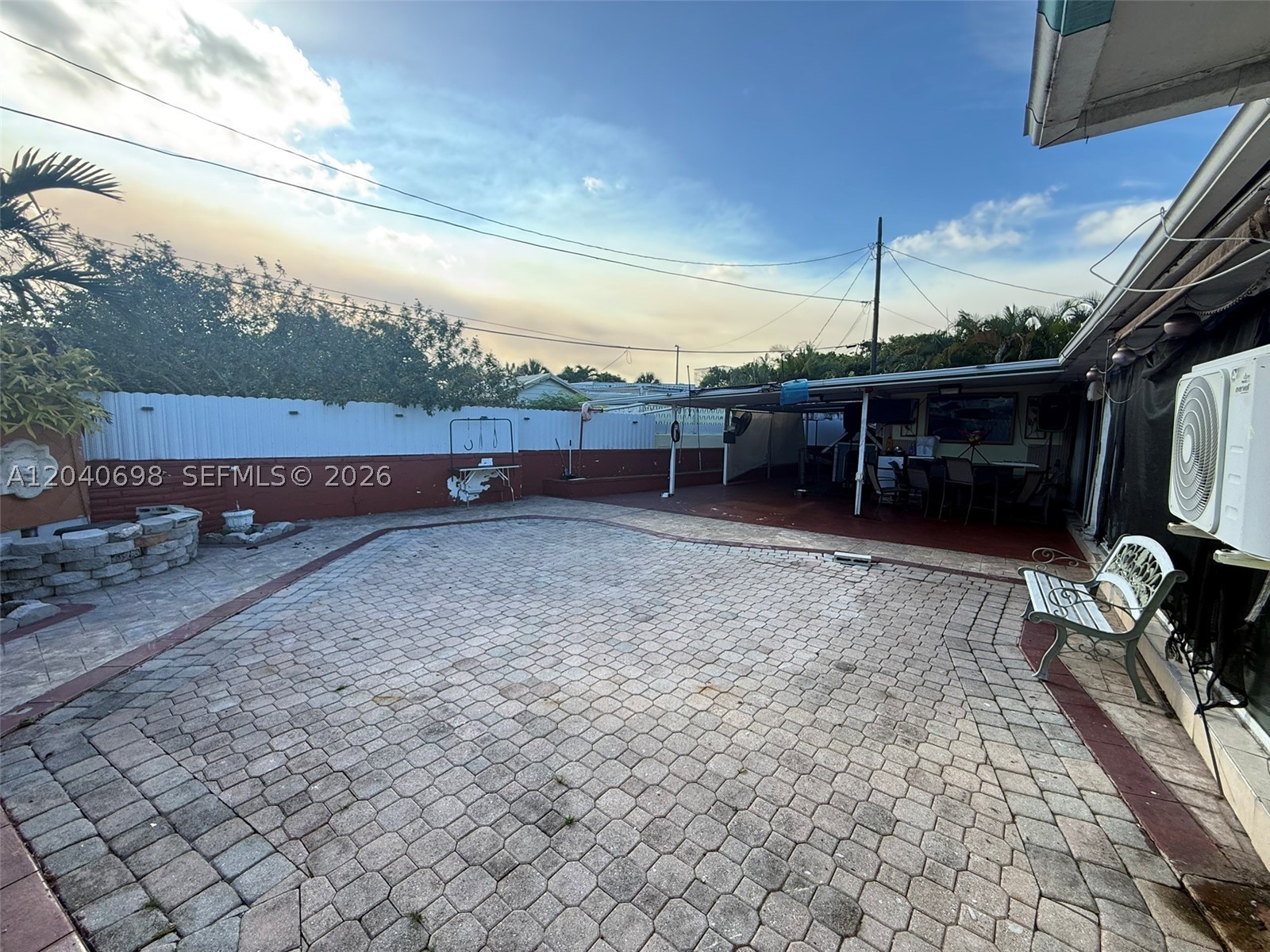 HIALEAH DEER PK ADDN - Residential