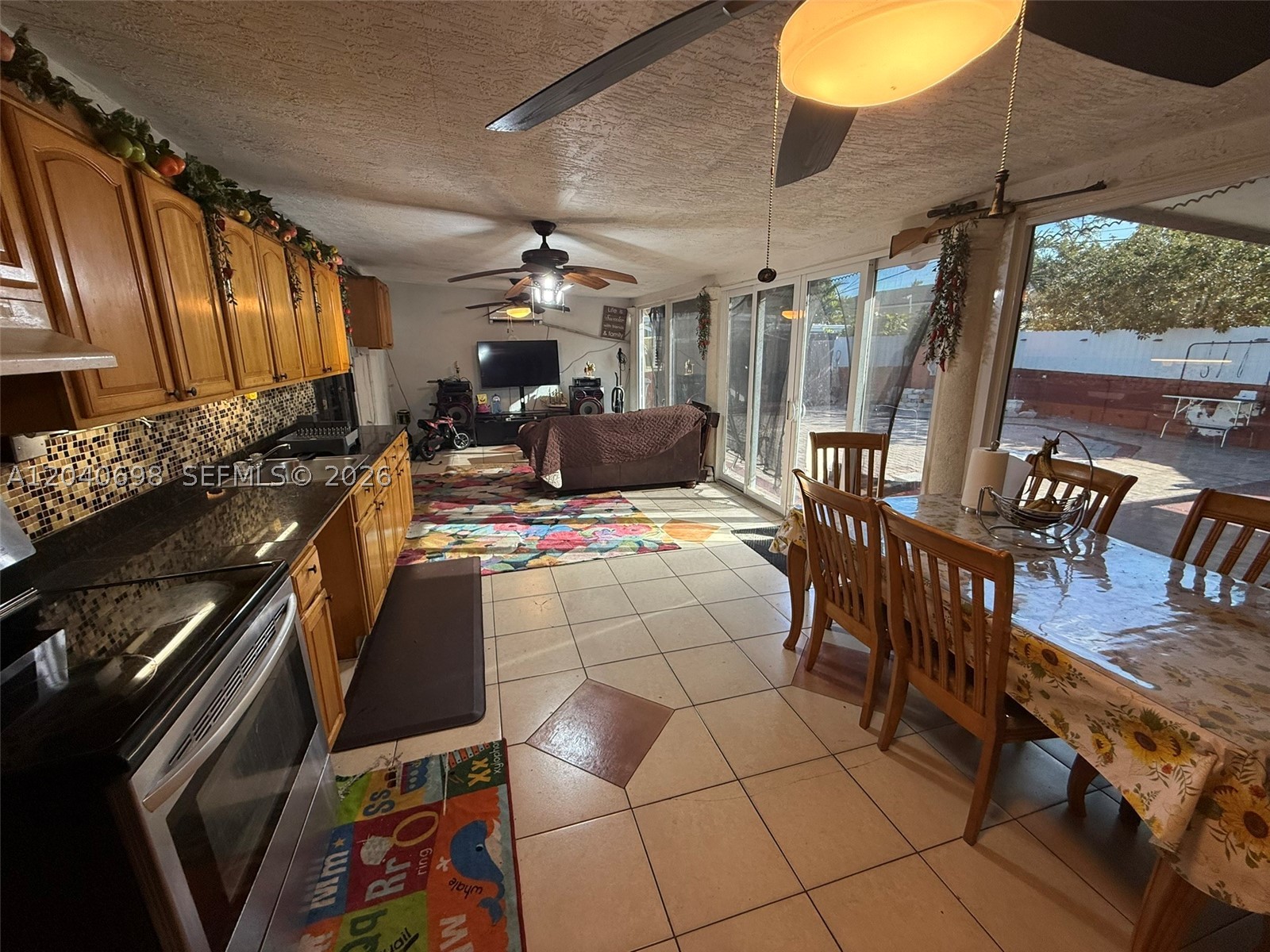 HIALEAH DEER PK ADDN - Residential