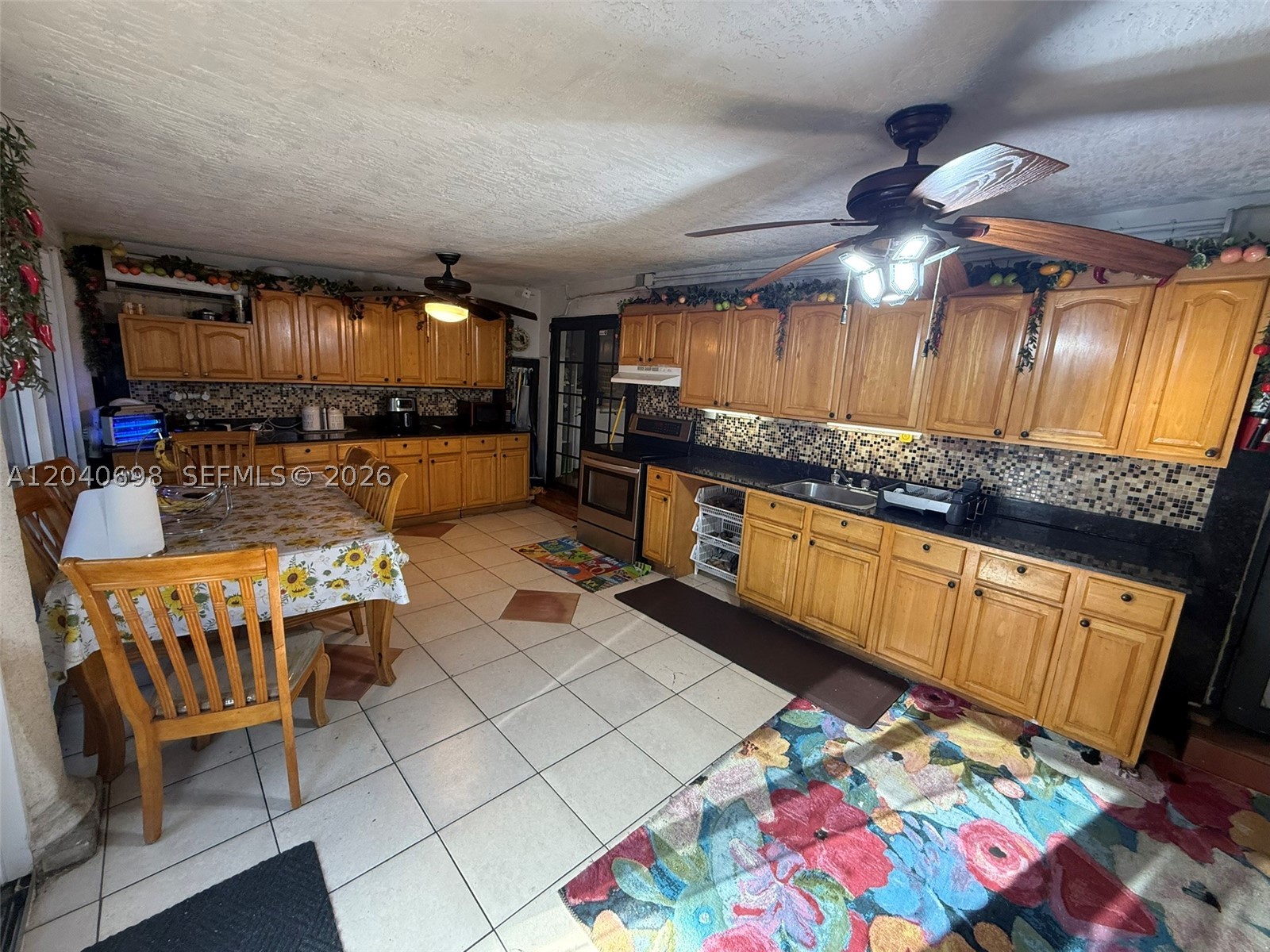 HIALEAH DEER PK ADDN - Residential