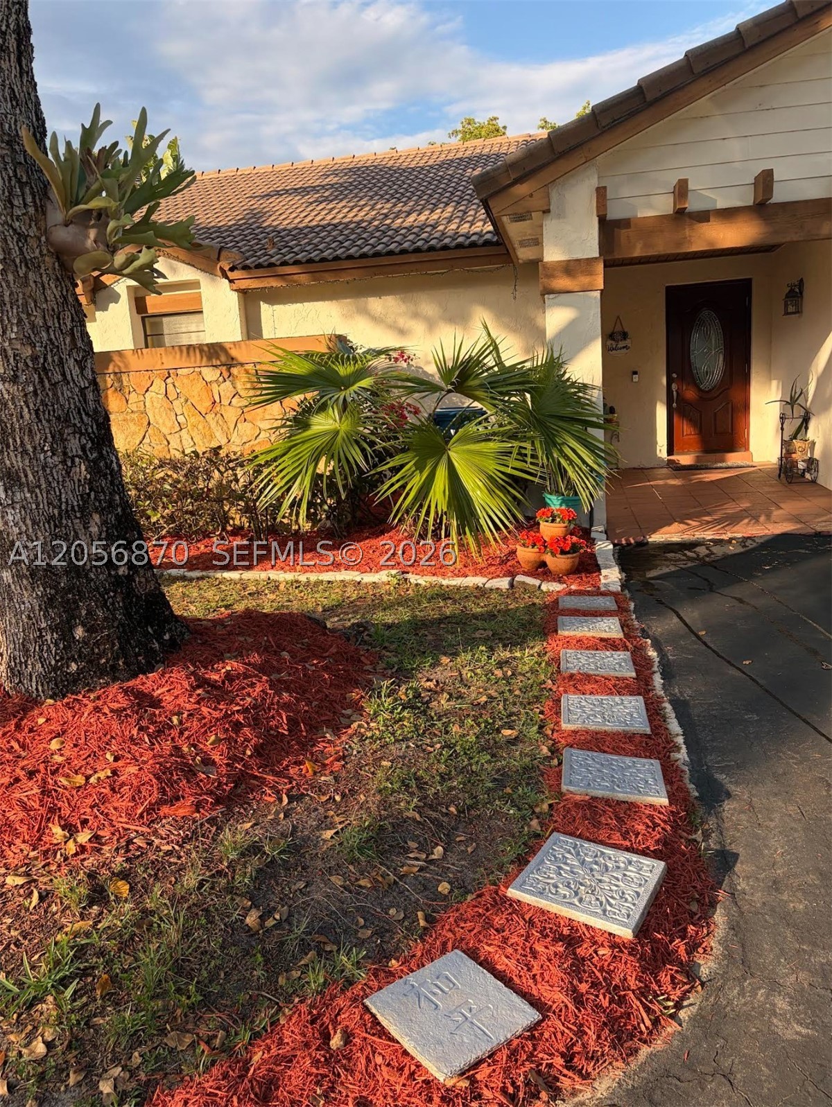 COUNTRY ISLES PATIO HOMES - Residential