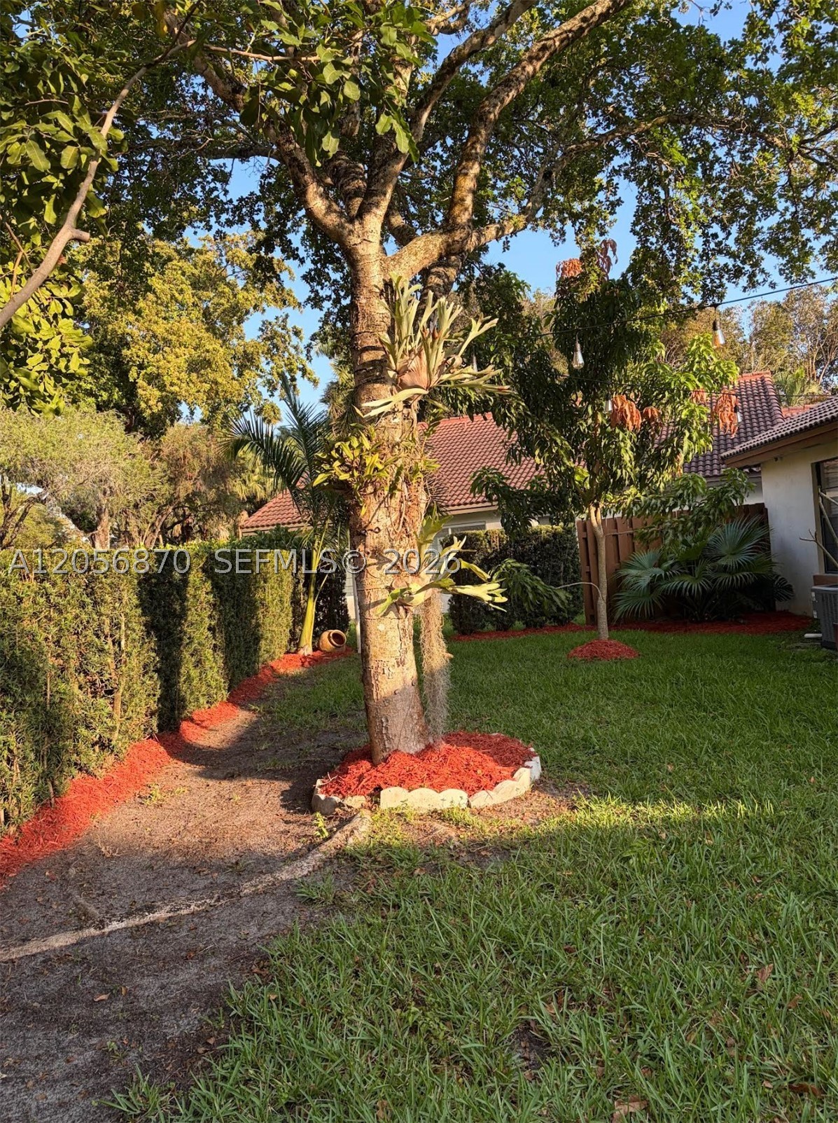 COUNTRY ISLES PATIO HOMES - Residential