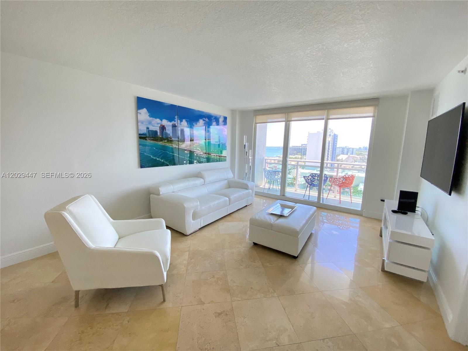 THE COLLINS CONDO - Residential Lease
