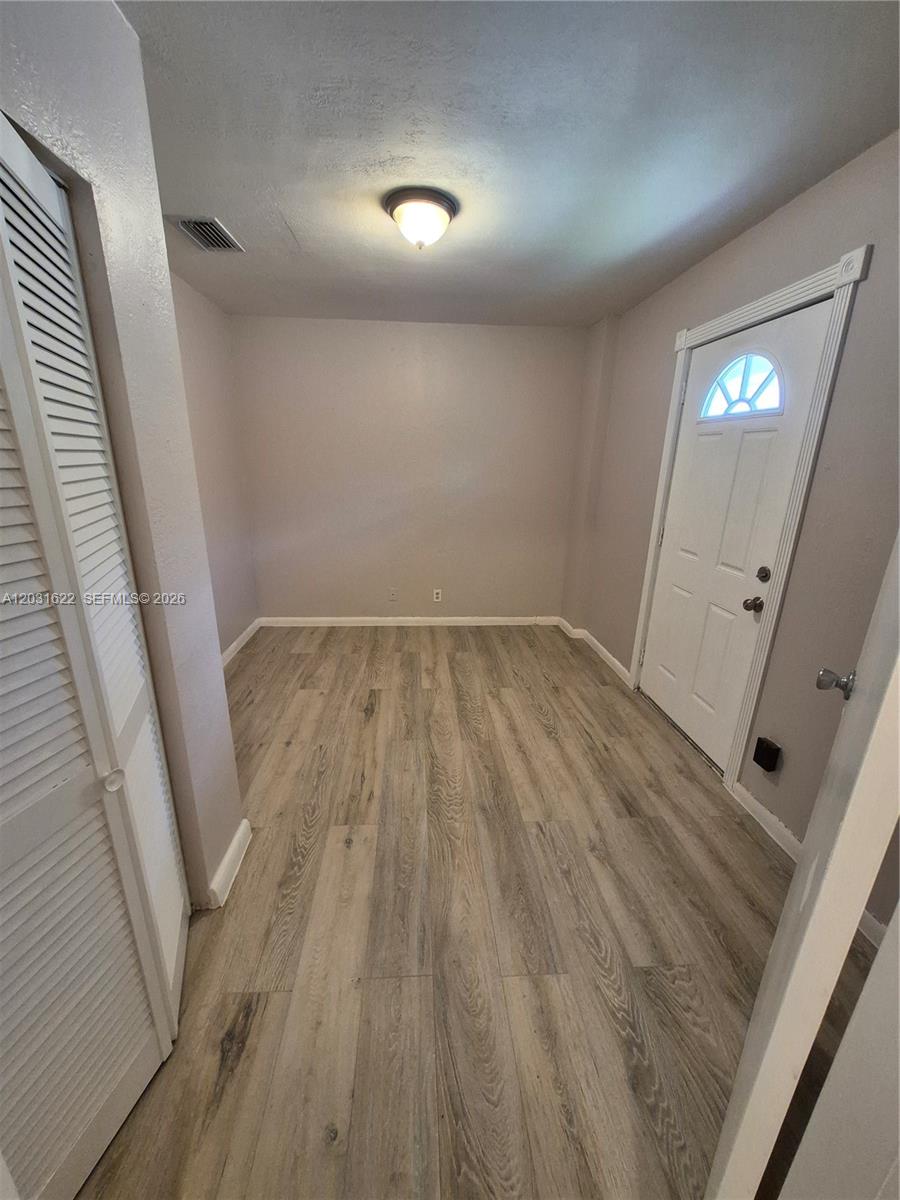 ROYAL PALM ESTATES - Residential Lease