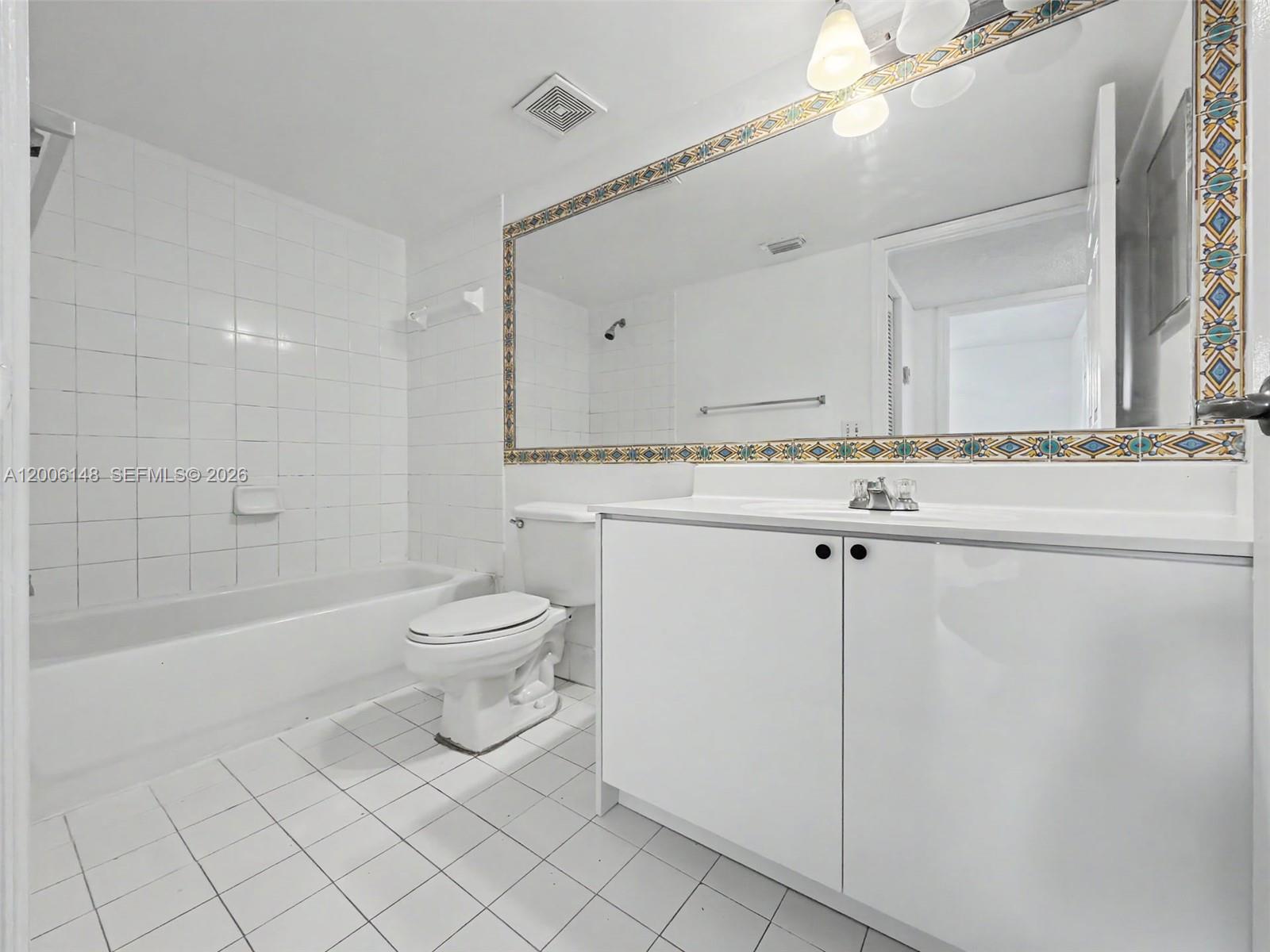 LA VIA CONDO - Residential